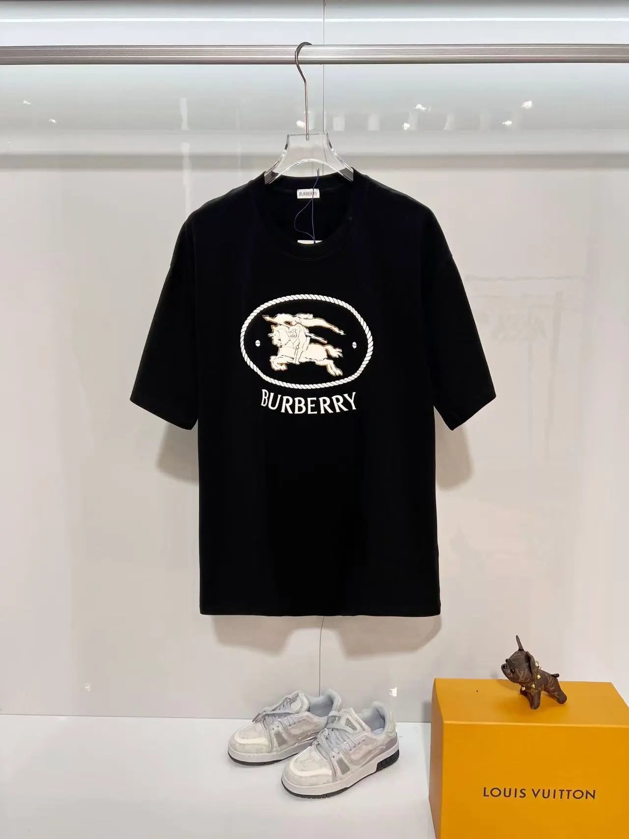 Burberry T-Shirts Short-Sleeve Graphic Logo T-Shirt — 6