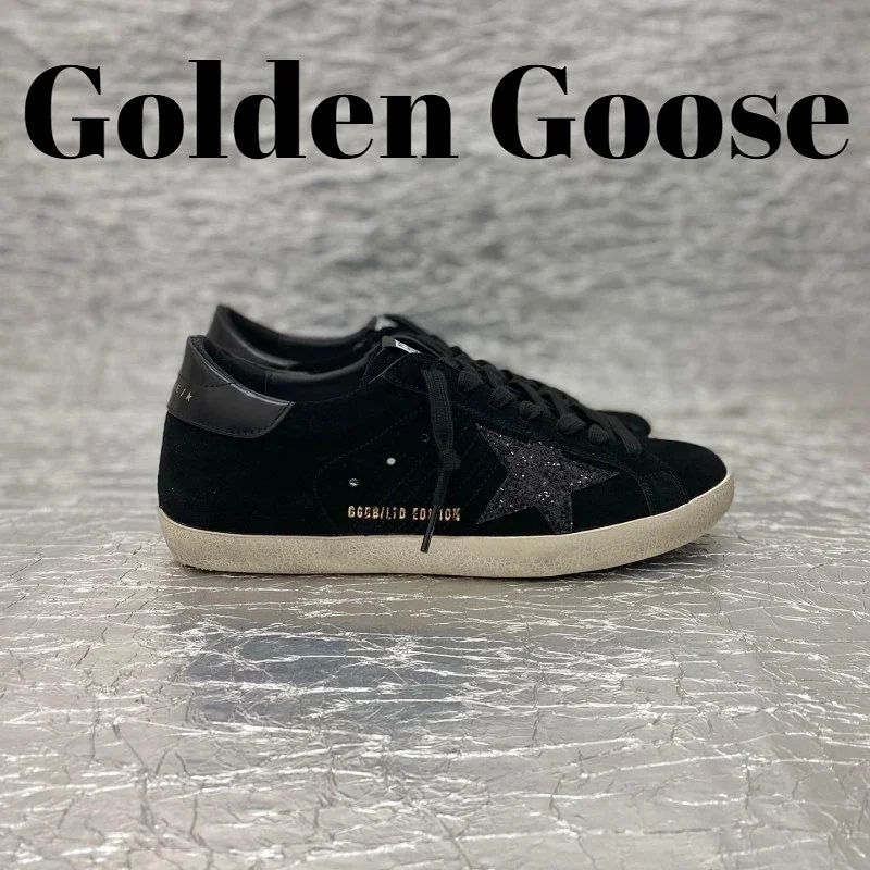 Golden Goose Sneakers Super-Star distressed star — 32