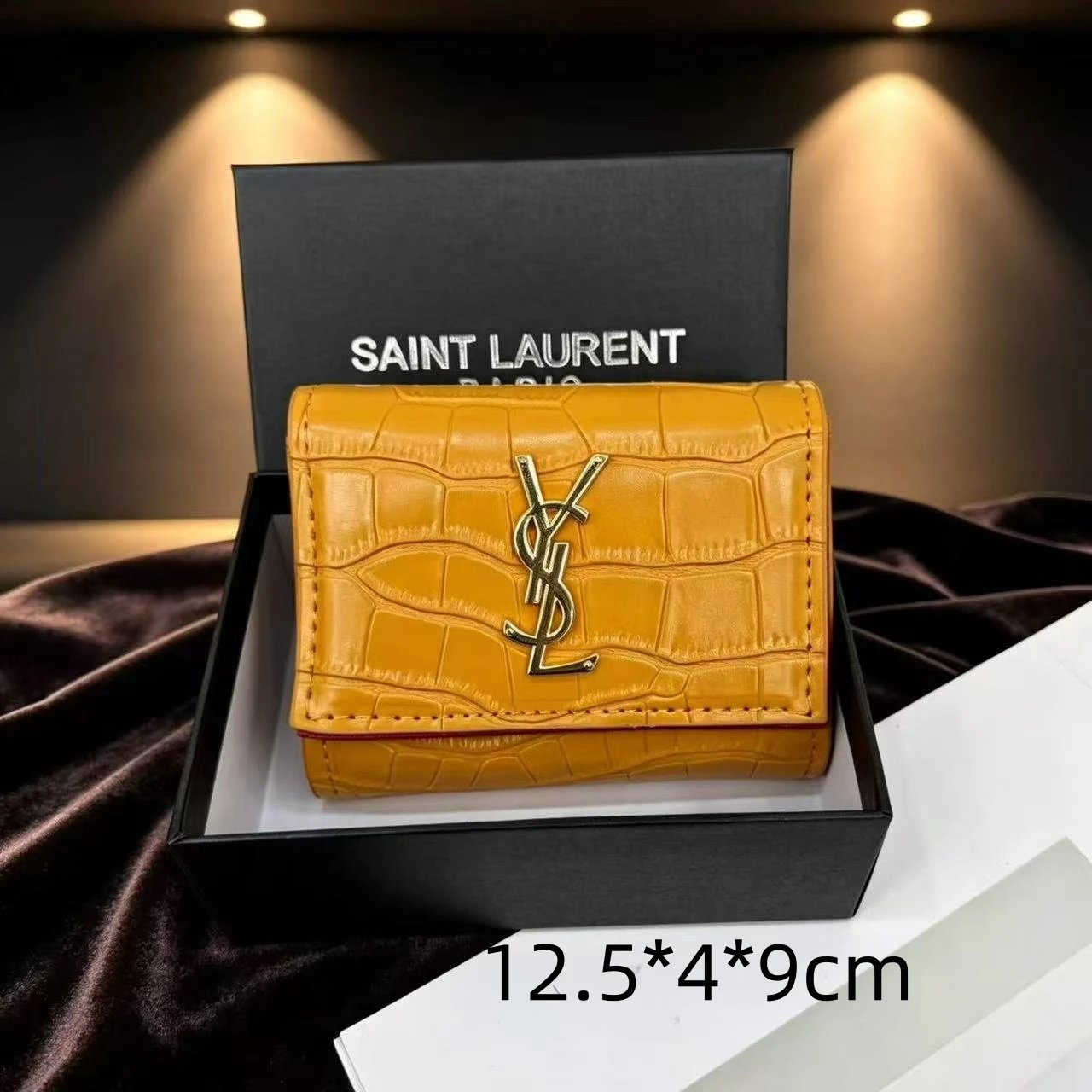 Louis Vuitton Wallets & Card Holders Bifold wallet with Damier check or Monogram pattern — 31