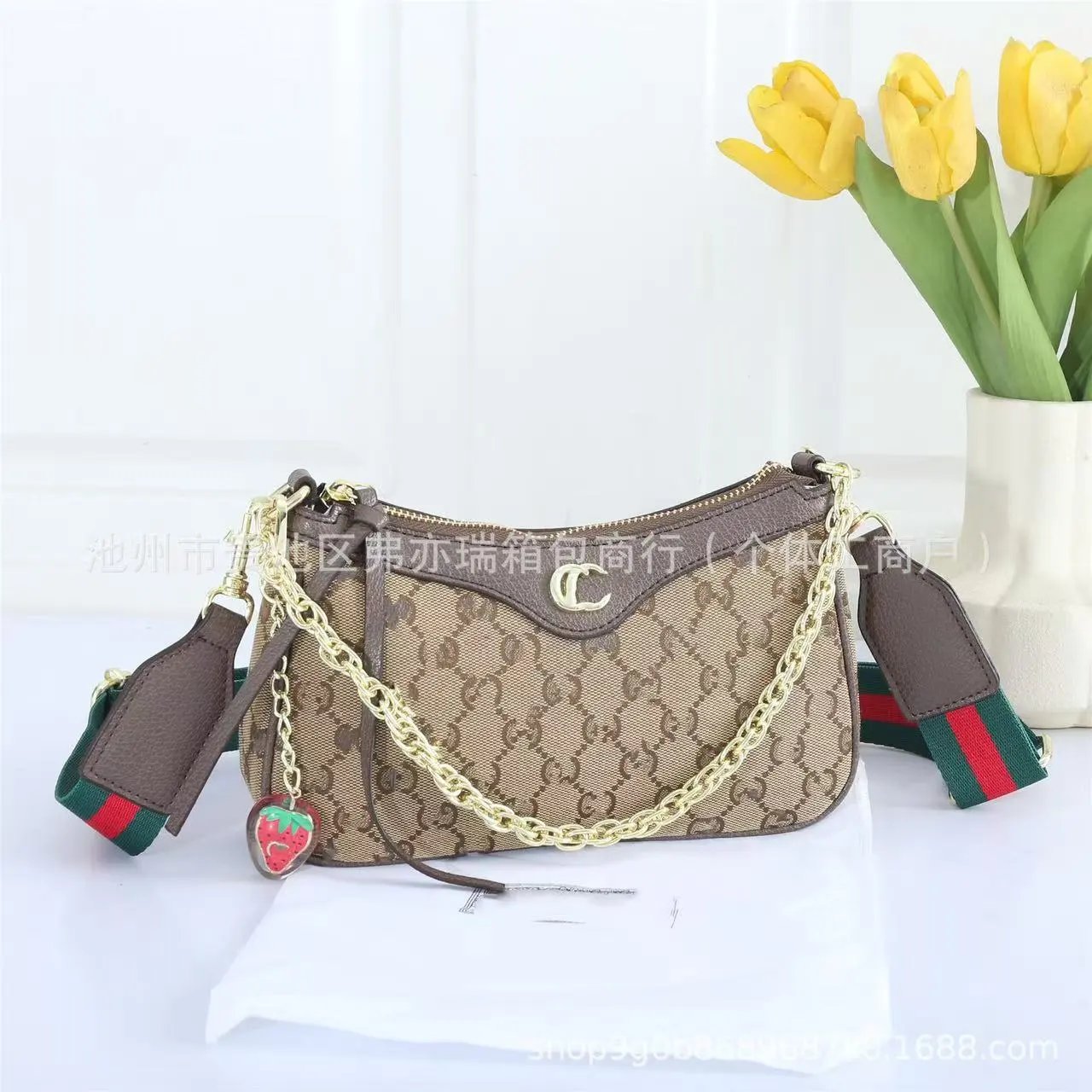 Gucci Crossbody Bags Chain-strap flap with GG monogram or quilted double-G hardware — Three: 24*6*14