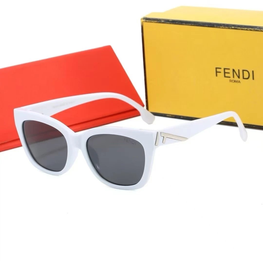 Fendi Eyewear Oversized square rimless sunglasses — 40