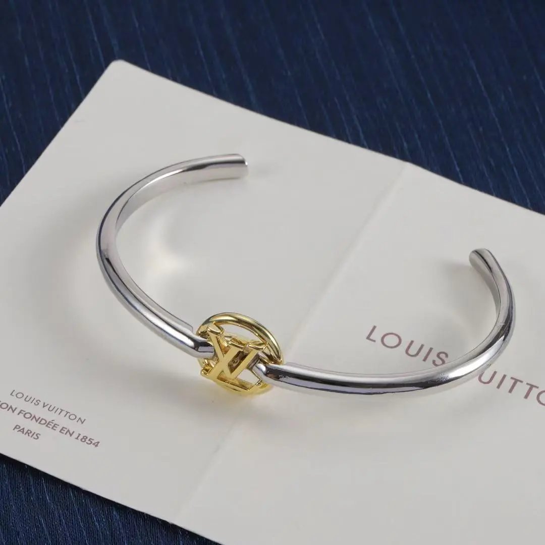 Louis Vuitton Jewelry Leather Bracelet — 38