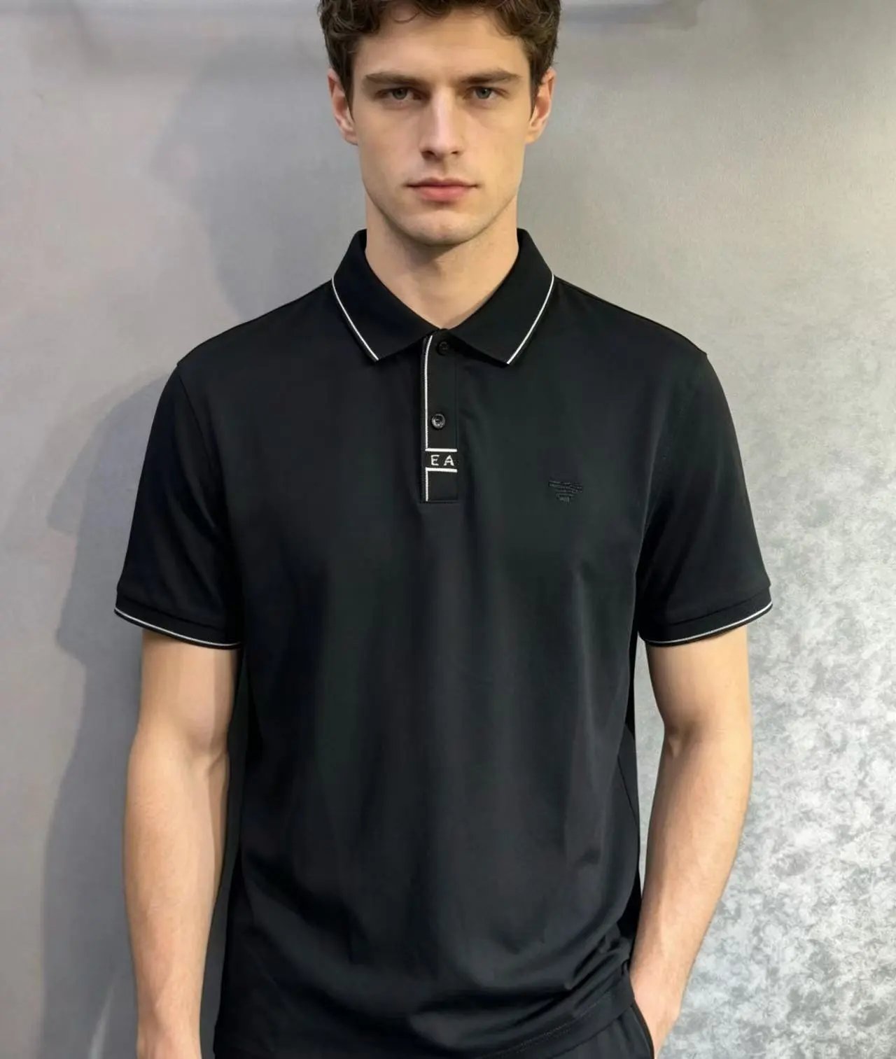 Emporio Armani T-Shirts EA7 Logo Short-Sleeve T-Shirt — 32