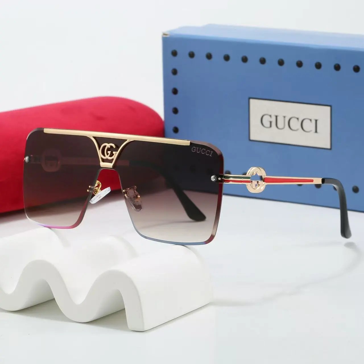 Gucci Eyewear 2293 Oversized Square Sunglasses — 31