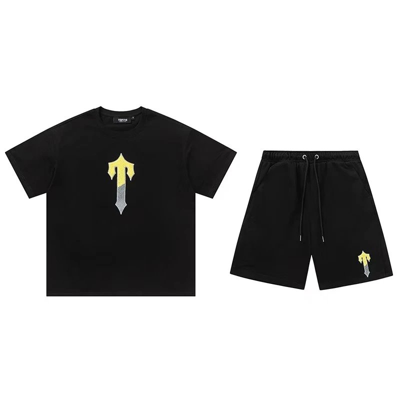 Trapstar Matching Sets Graphic T-Shirt and Shorts Set — 28