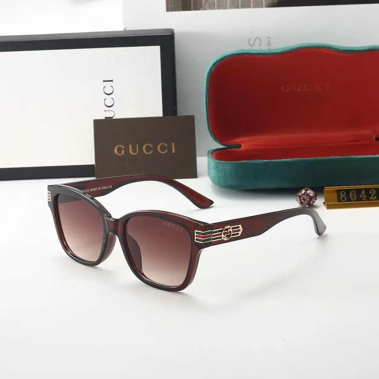 Gucci Eyewear 2293 Oversized Square Sunglasses — 18
