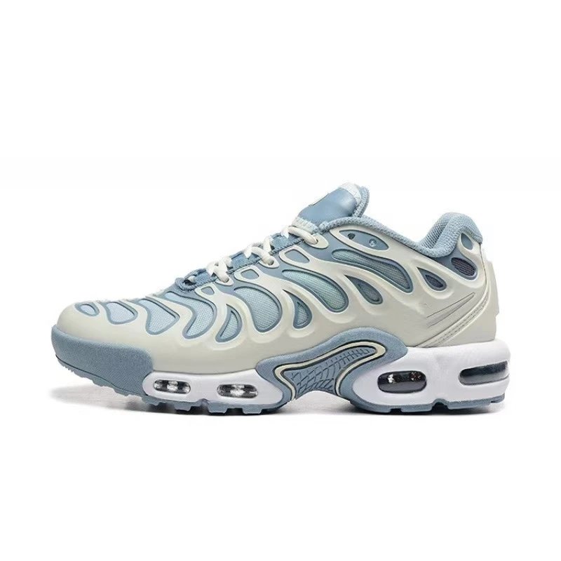 Nike Sneakers Air Max Plus — 22