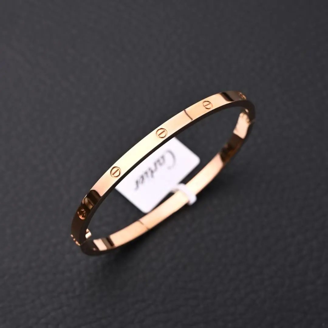 Cartier Jewelry LOVE bracelet with diamond-set screw motifs — 22