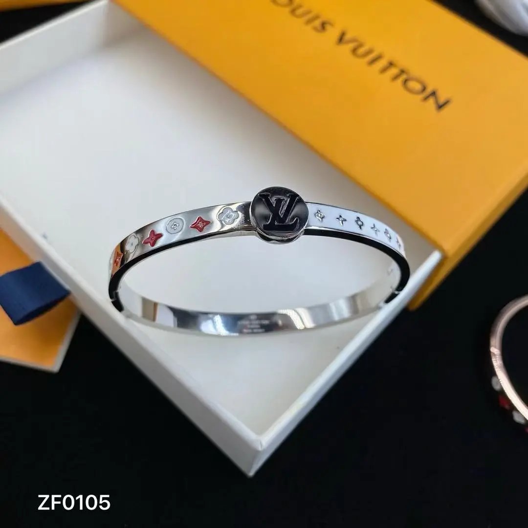Louis Vuitton Jewelry Leather Bracelet — 33