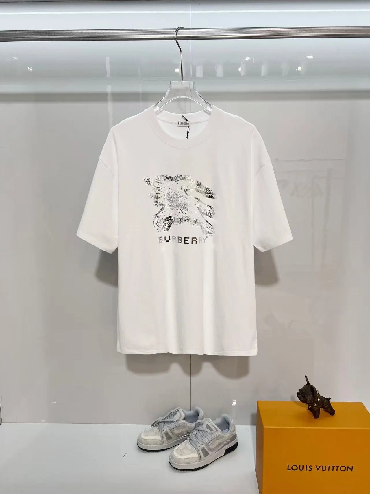 Burberry T-Shirts Short-Sleeve Graphic Logo T-Shirt — 7