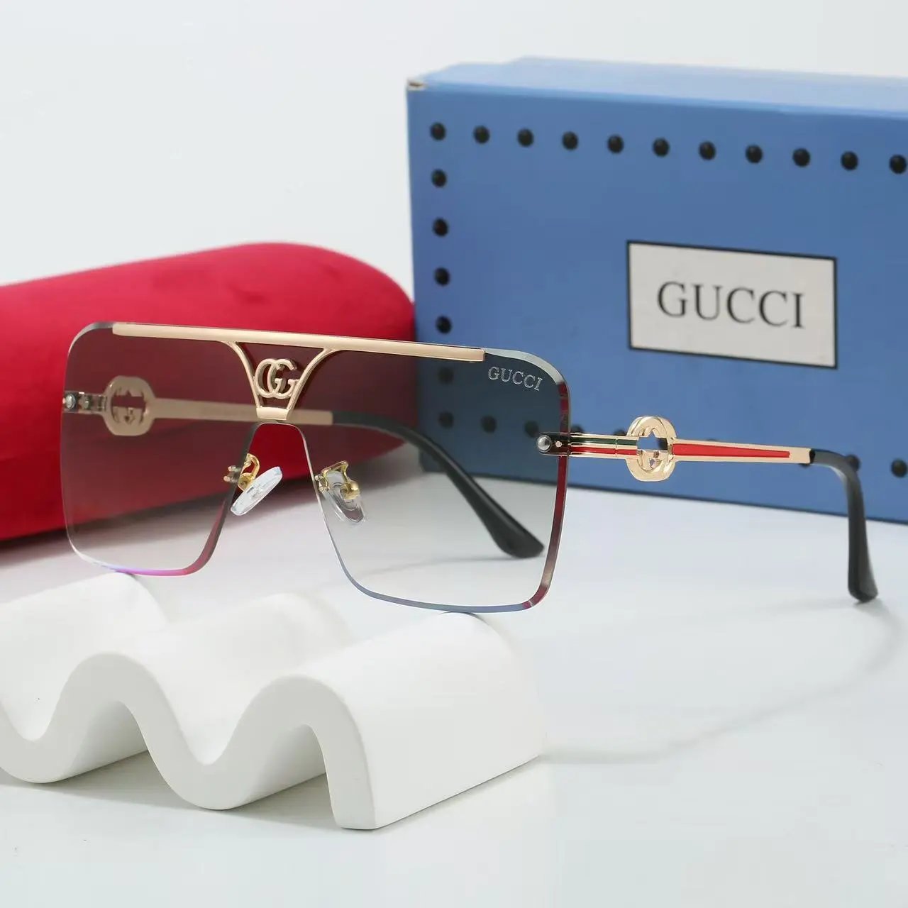 Gucci Eyewear 2293 Oversized Square Sunglasses — 29