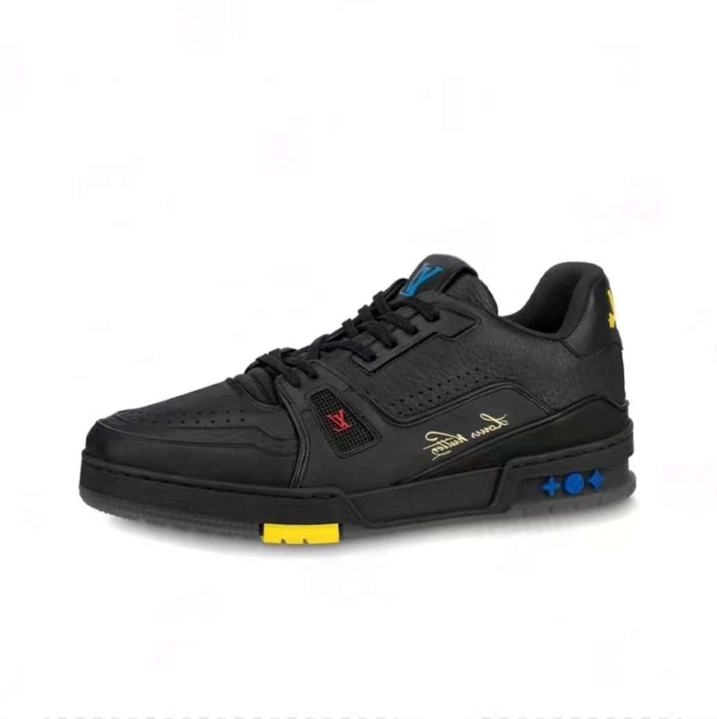 Louis Vuitton Sneakers LV Trainer — 333