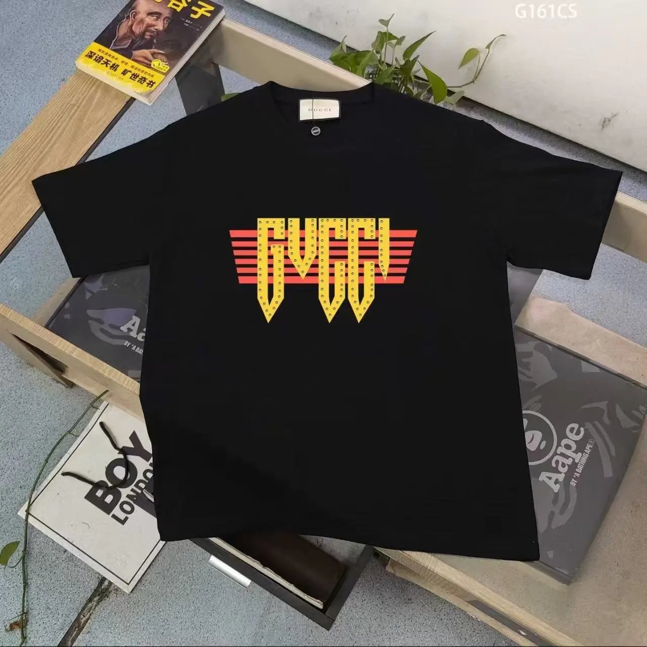 Gucci T-Shirts Short-Sleeve Logo Print — 14