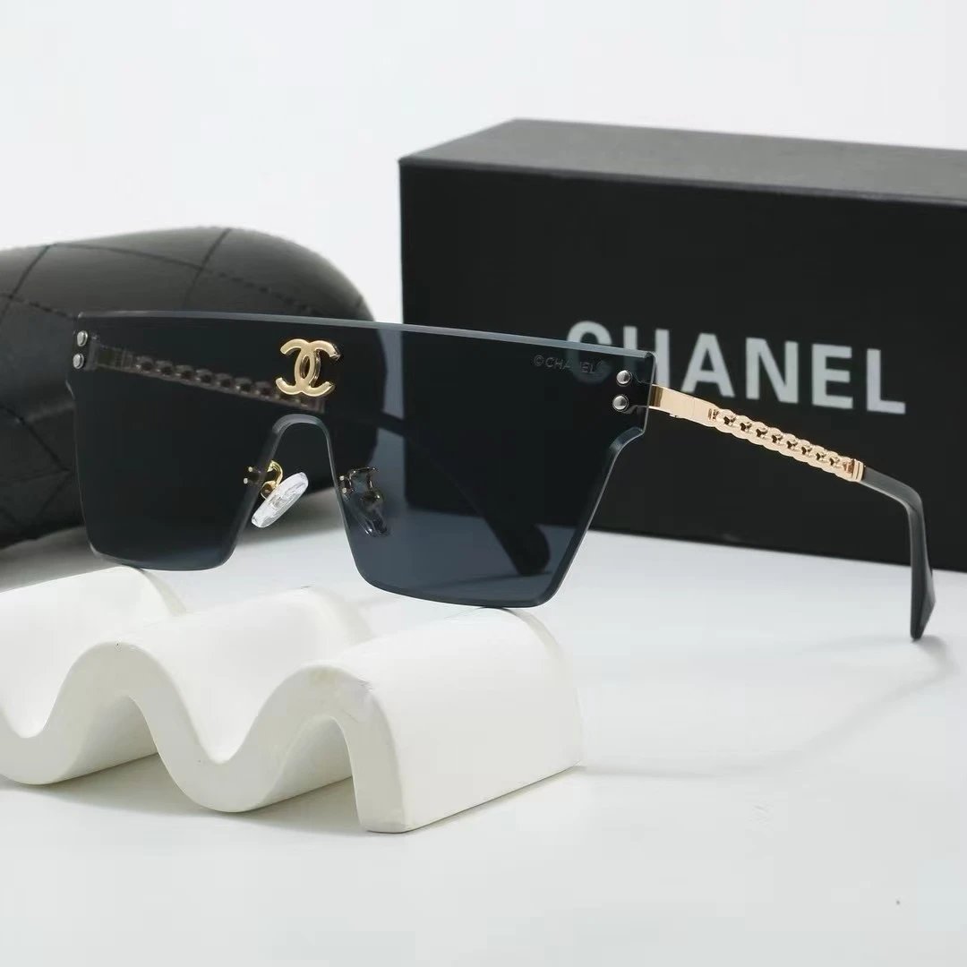 Chanel Eyewear Sunglasses with round or square frames — 30