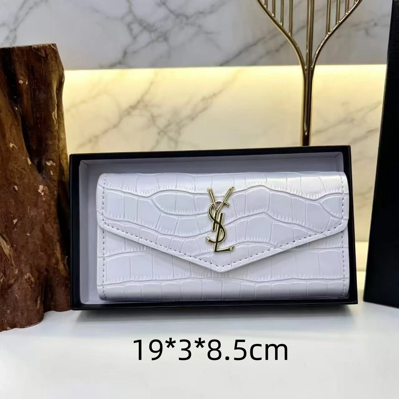 Louis Vuitton Wallets & Card Holders Bifold wallet with Damier check or Monogram pattern — 24