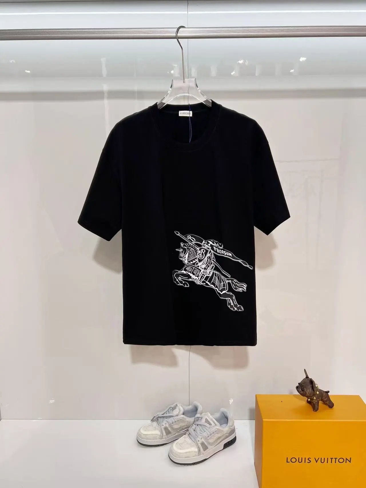 Burberry T-Shirts Crew-neck logo-print short-sleeve T-shirt — 22