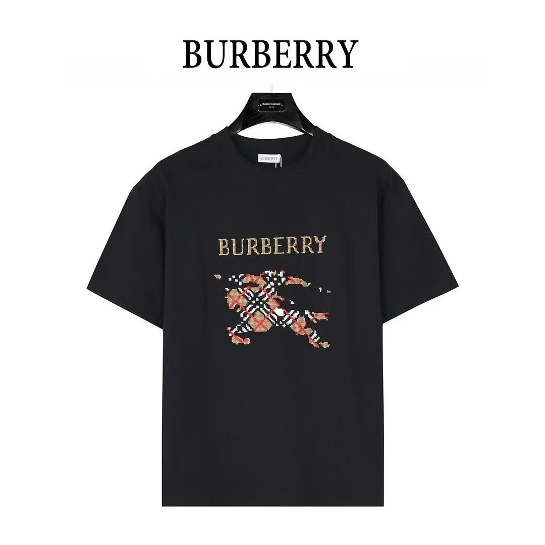 Burberry T-Shirts Short-Sleeve Graphic Logo T-Shirt — 17