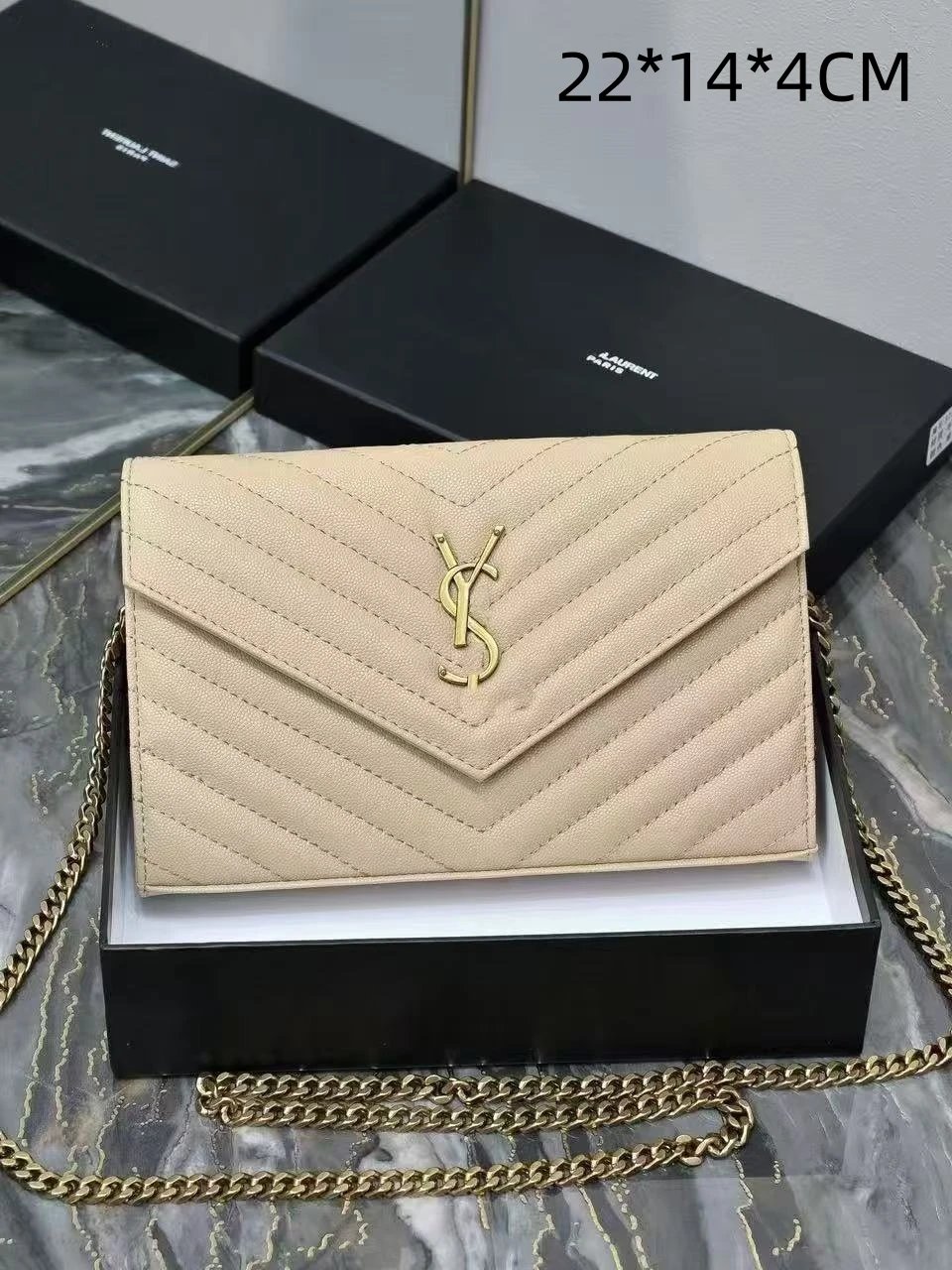 Saint Laurent Crossbody Bags YSL Monogram Flap Bag — 32