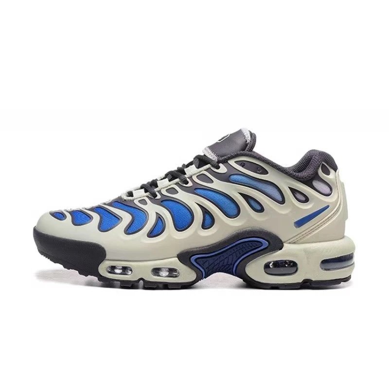 Nike Sneakers Air Max Plus — 23