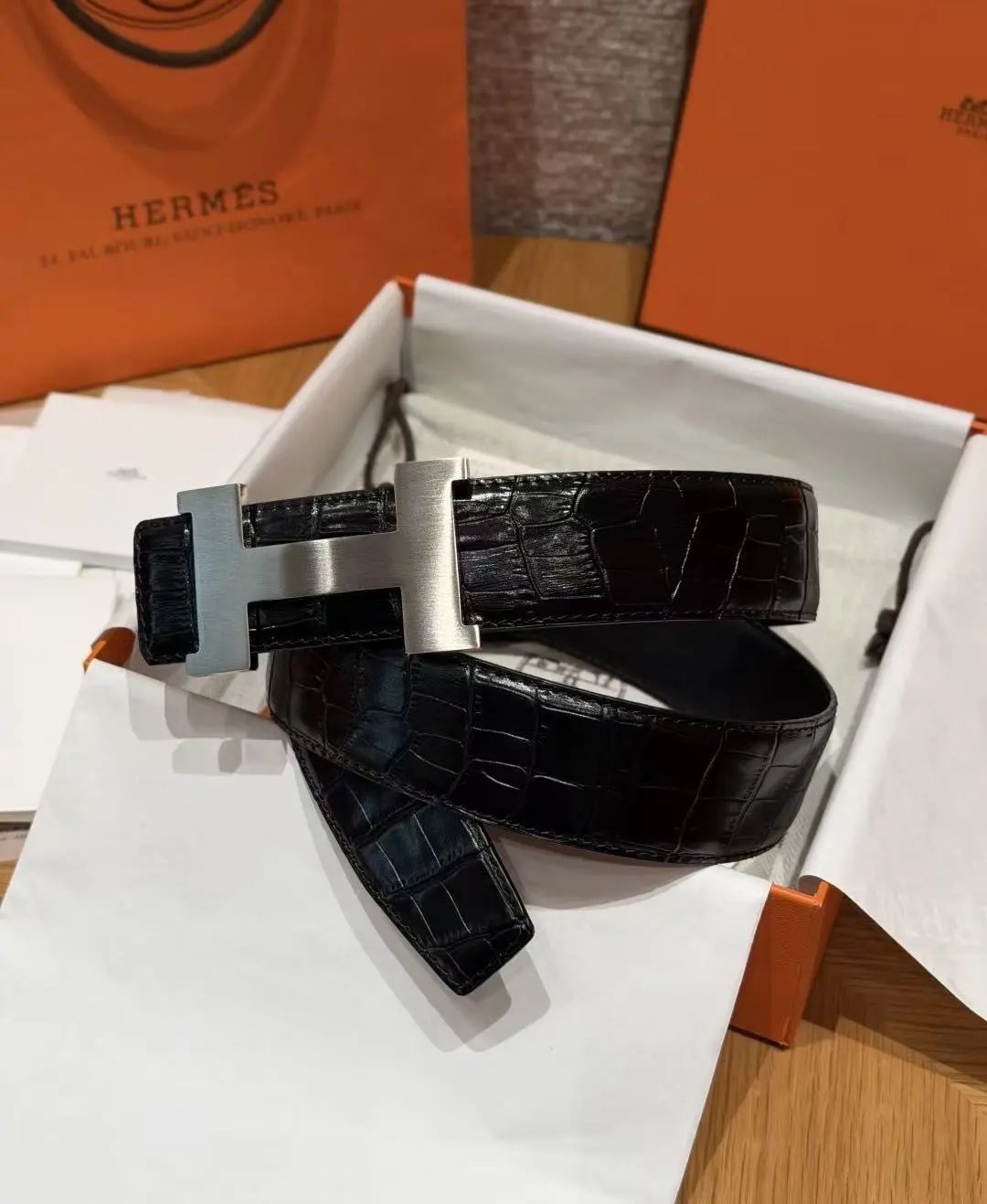 Hermès Belts K1-0118 H-Buckle Leather Belt — 27