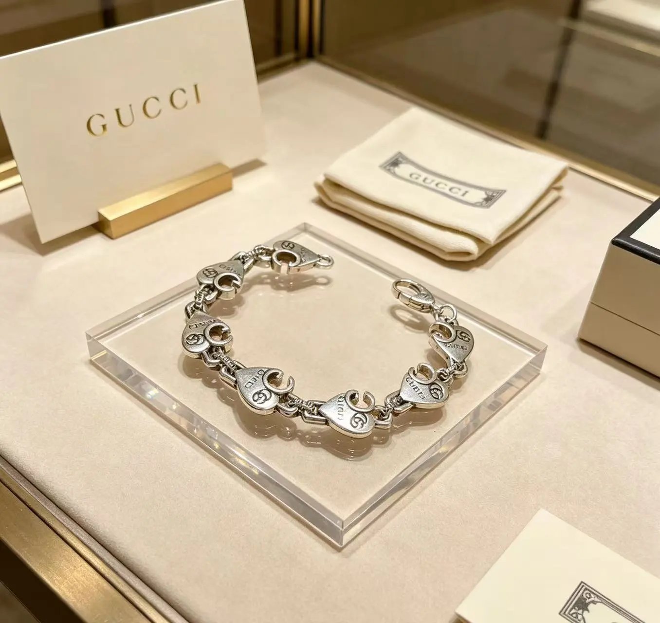 Gucci Jewelry Crystal Chain Bracelet — 23