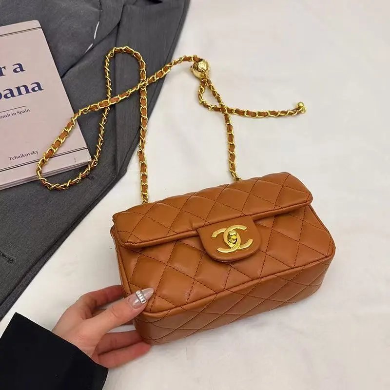Chanel Shoulder Bags Quilted Chain Bag with Interlocking CC Clasp — 5(21*13*7cm)