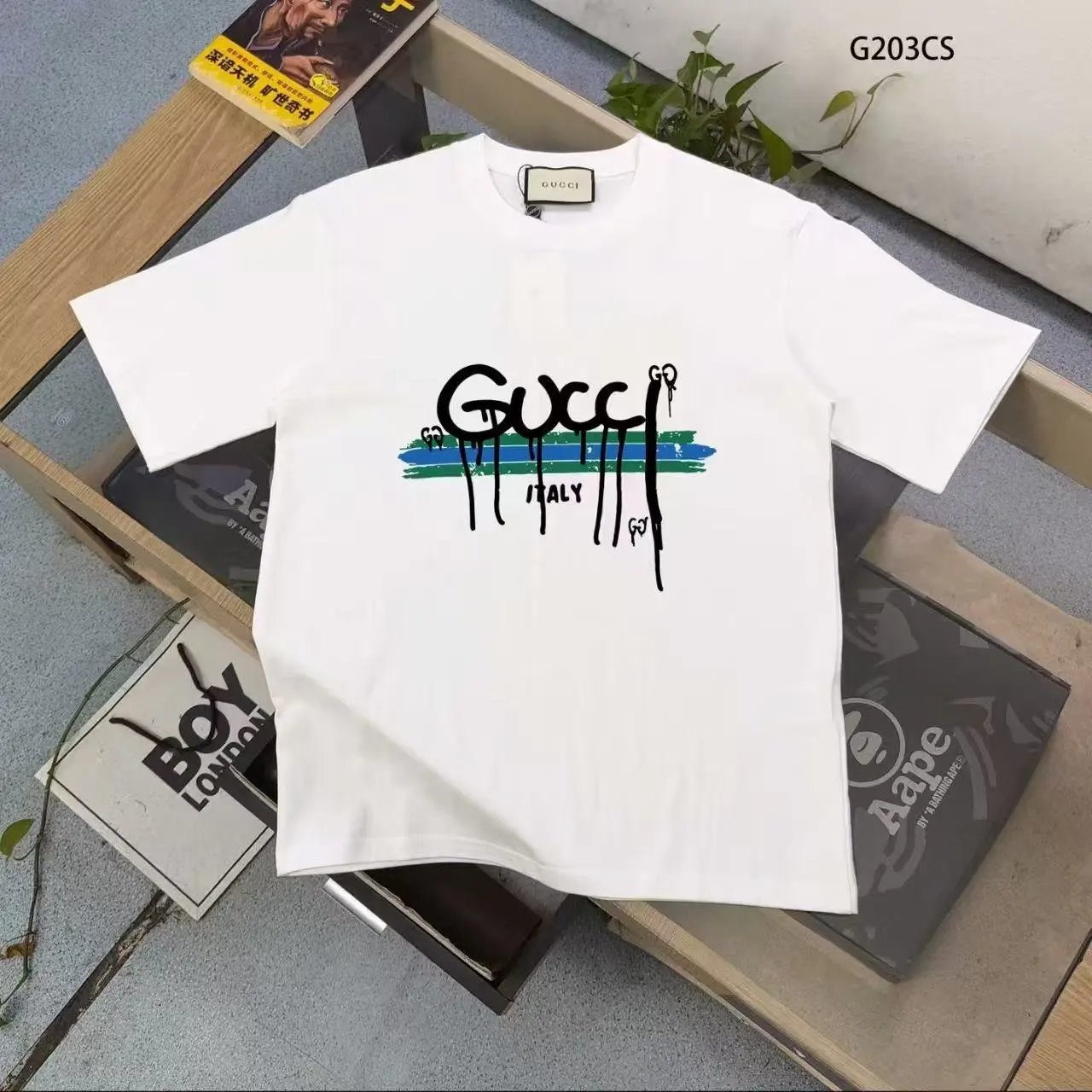 Gucci T-Shirts Short-Sleeve Logo Print — 28
