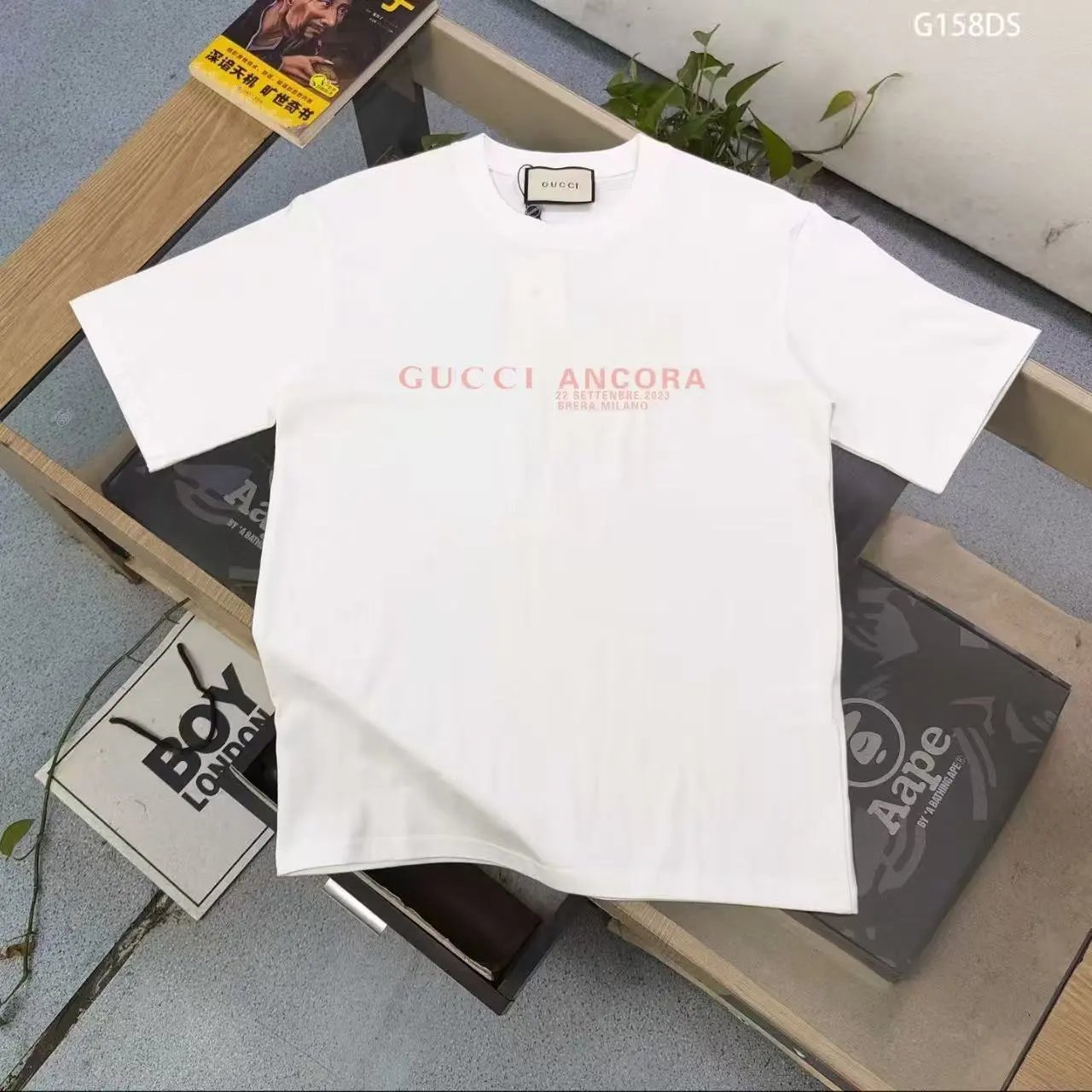 Gucci T-Shirts Short-Sleeve Logo Print — 10