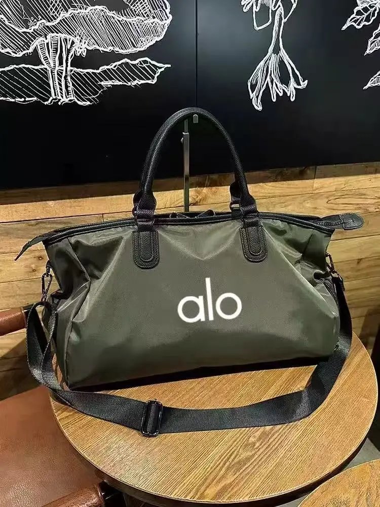 Alo Shoulder Bags Snake-Print Tote — 21