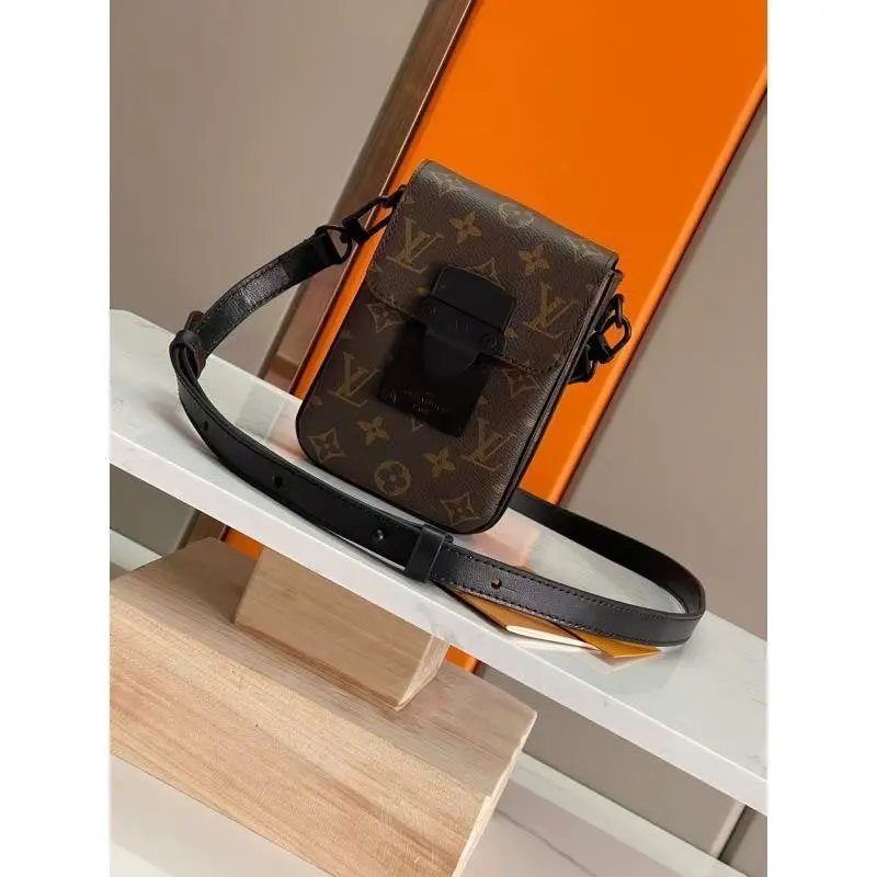 Louis Vuitton Crossbody Bags 41939 Sling Bag with Front Zip Pocket — 29