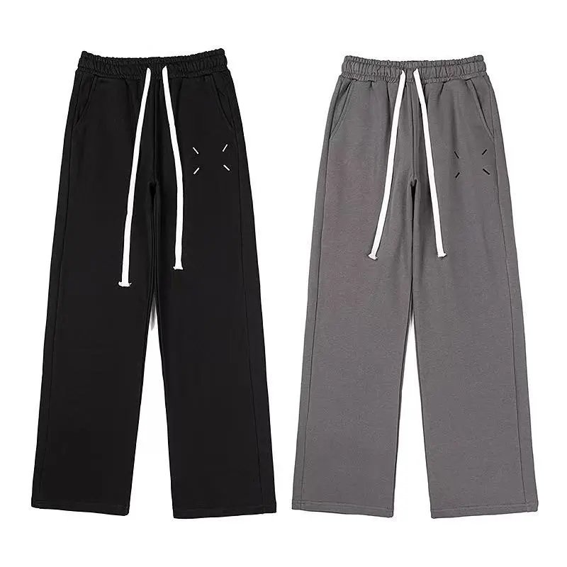 Maison Margiela Shorts Elastic-Waist Numeric Logo Graphic — 31