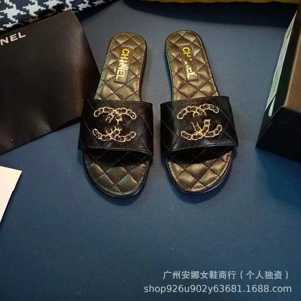 Saint Laurent Sandals Flat slide with gold YSL logo and wide strap — 33