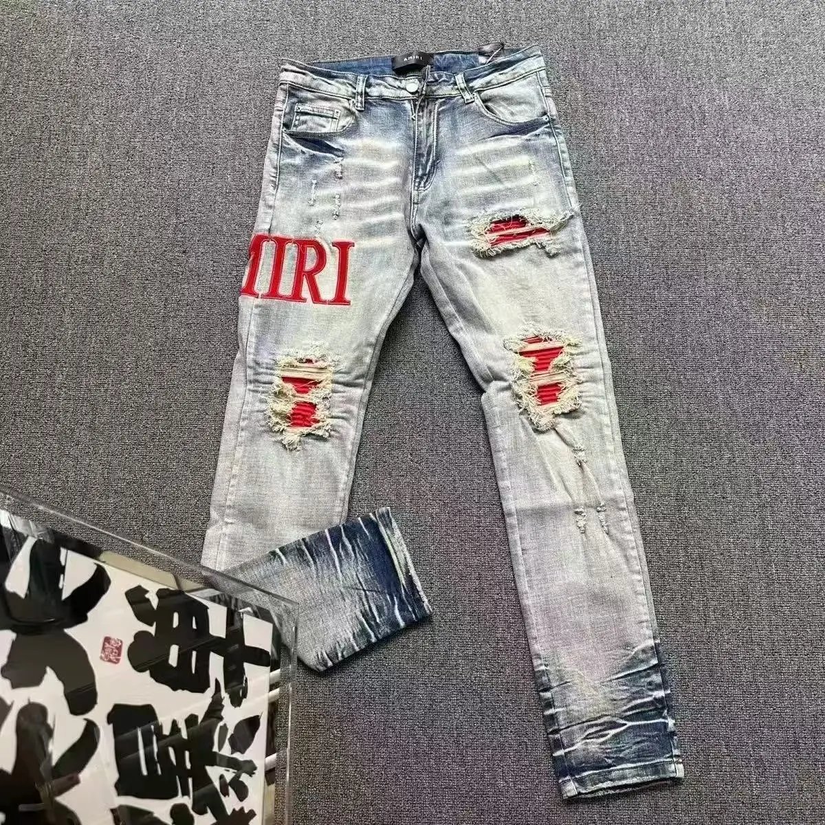 Saint Laurent Jeans Logo-Embellished — 14