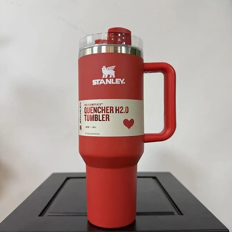 Stanley Uncategorized Quencher H2.0 Tumbler with Handle and Straw — 18
