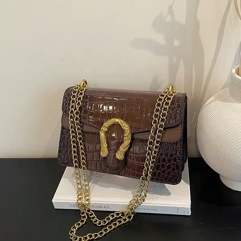 Gucci Crossbody Bags Chain-strap flap with GG monogram or quilted double-G hardware — 6: 22*10*7cm