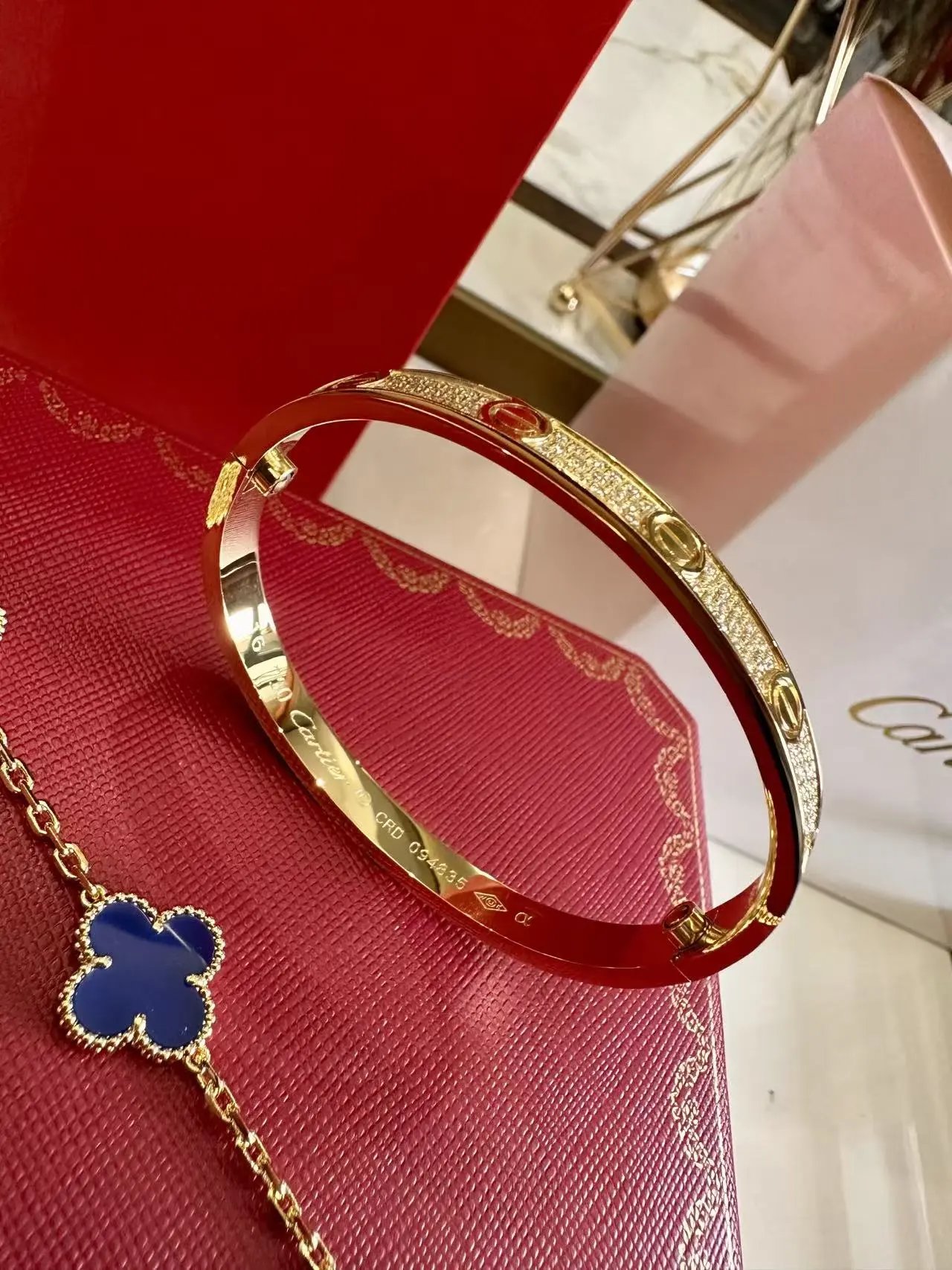 Cartier Jewelry LOVE bracelet with diamond-set screw motifs — 33