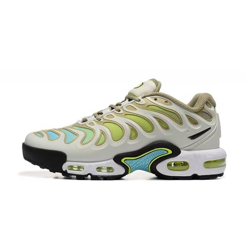 Nike Sneakers Air Max Plus — 27