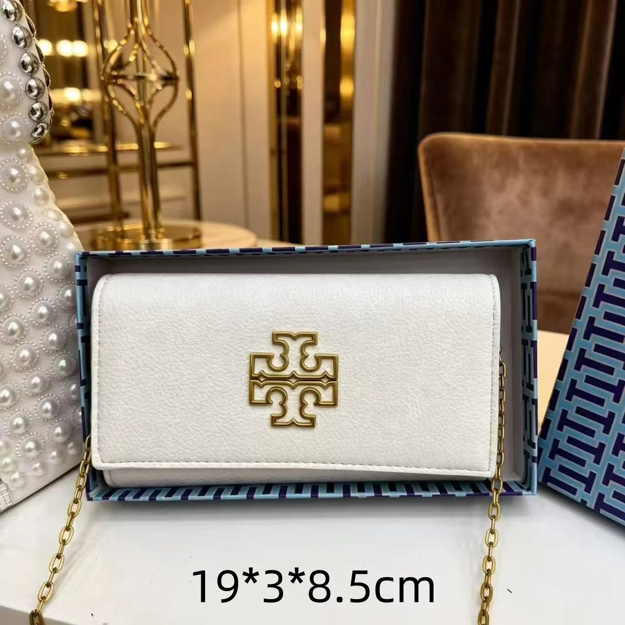 Louis Vuitton Wallets & Card Holders Bifold wallet with Damier check or Monogram pattern — 38