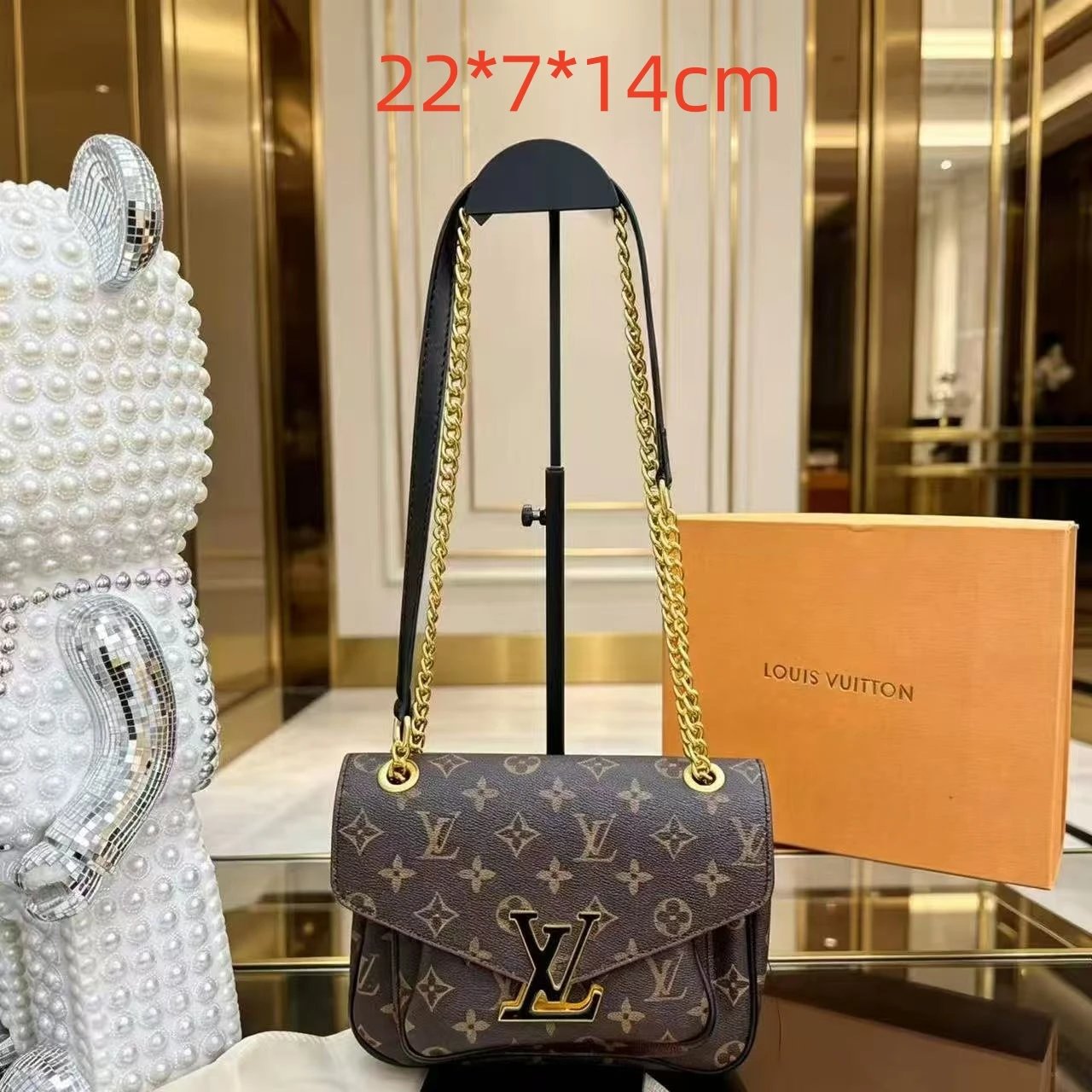 Chanel Crossbody Bags Quilted chain-strap flap bag — 9