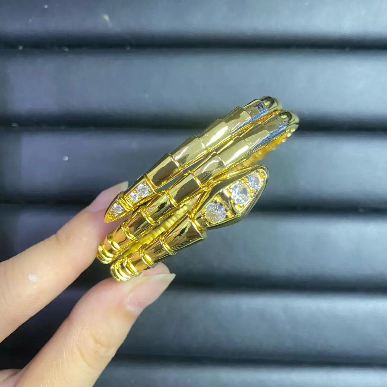 Cartier Jewelry LOVE bracelet with diamond-set screw motifs — 16
