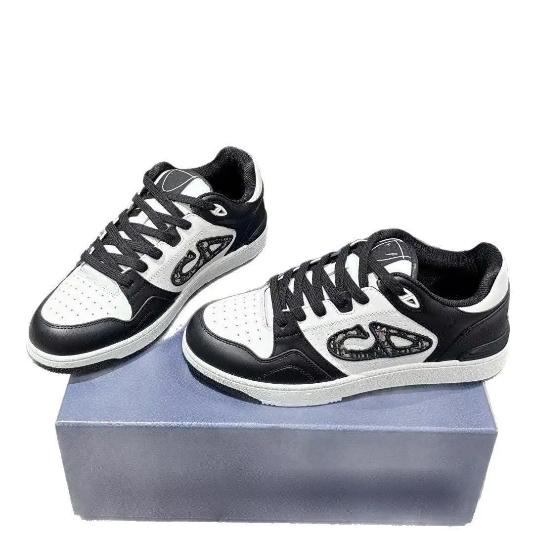 Dior Sneakers Lace-Up Logo — 39
