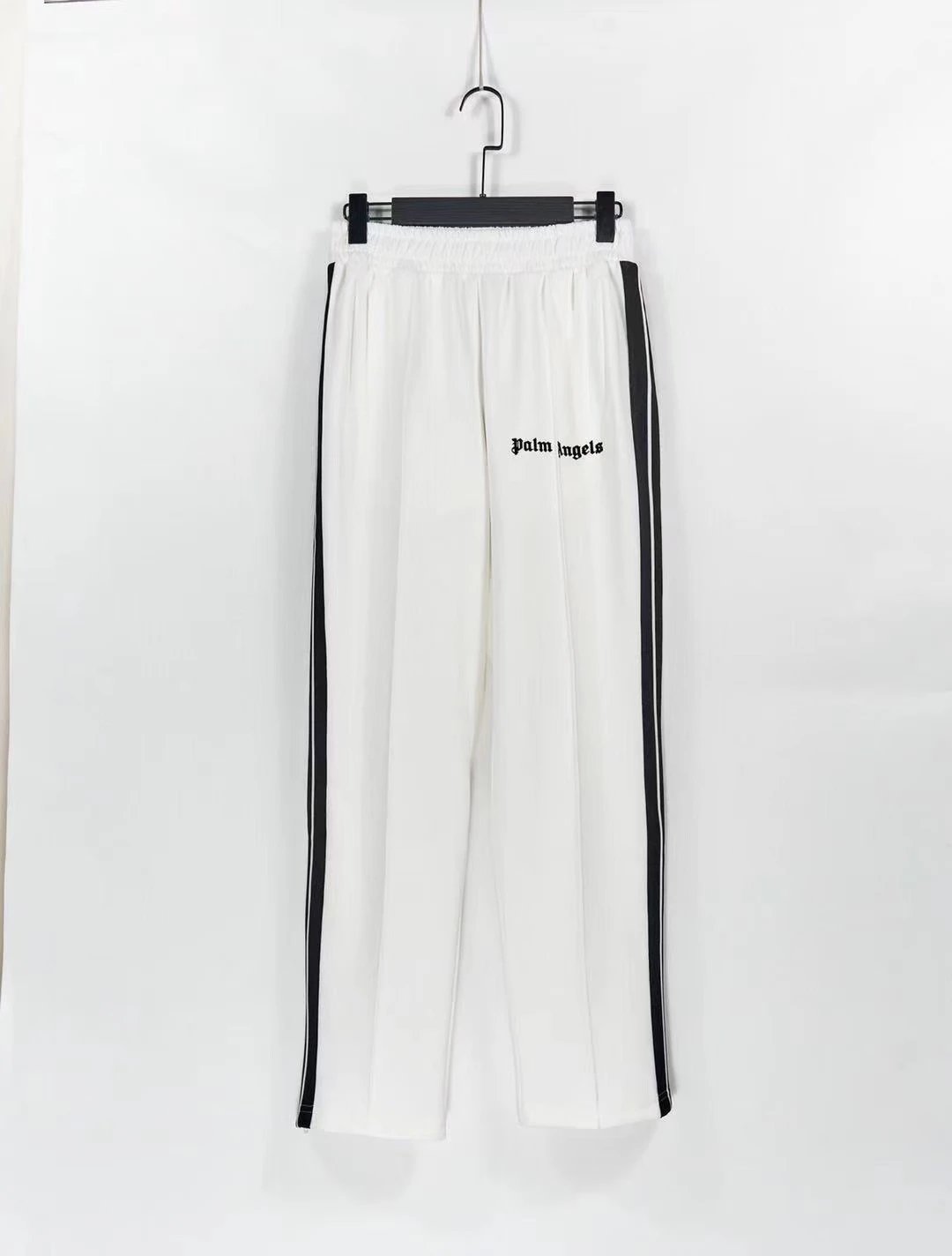 Palm Angels Shorts Elastic-Waist Side-Stripe — 37