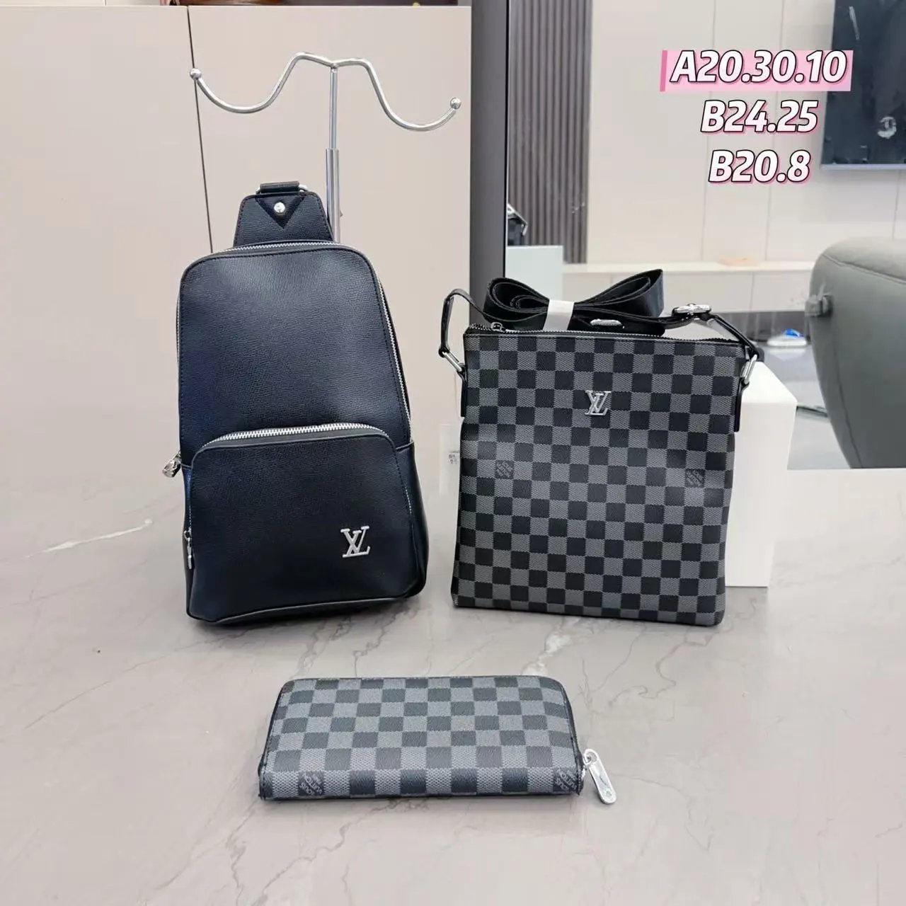 Balenciaga Shoulder Bags Rodeo bag with turn-lock closure — 23