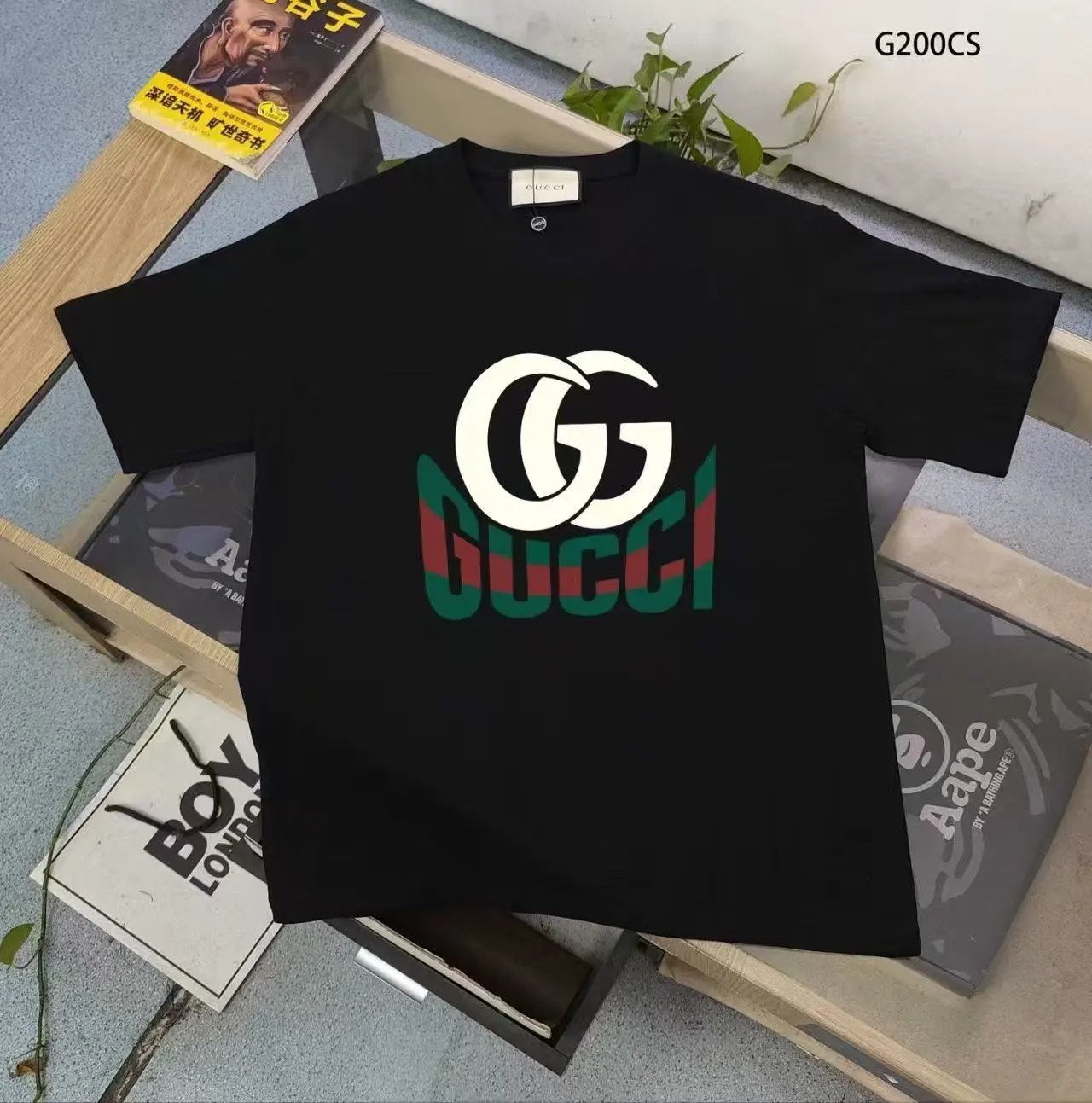 Gucci T-Shirts Short-Sleeve Logo Print — 23