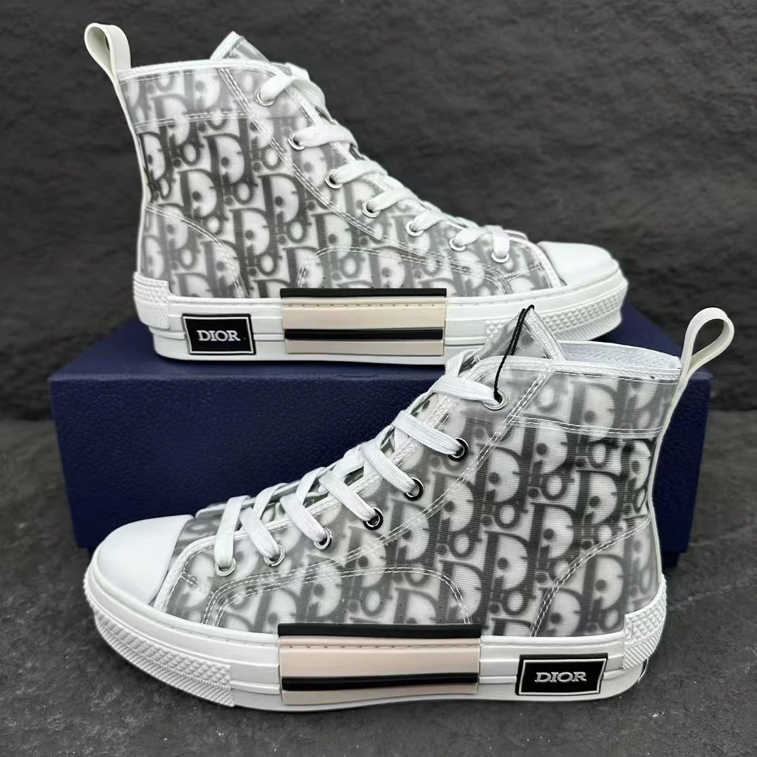 high-top (shoes)