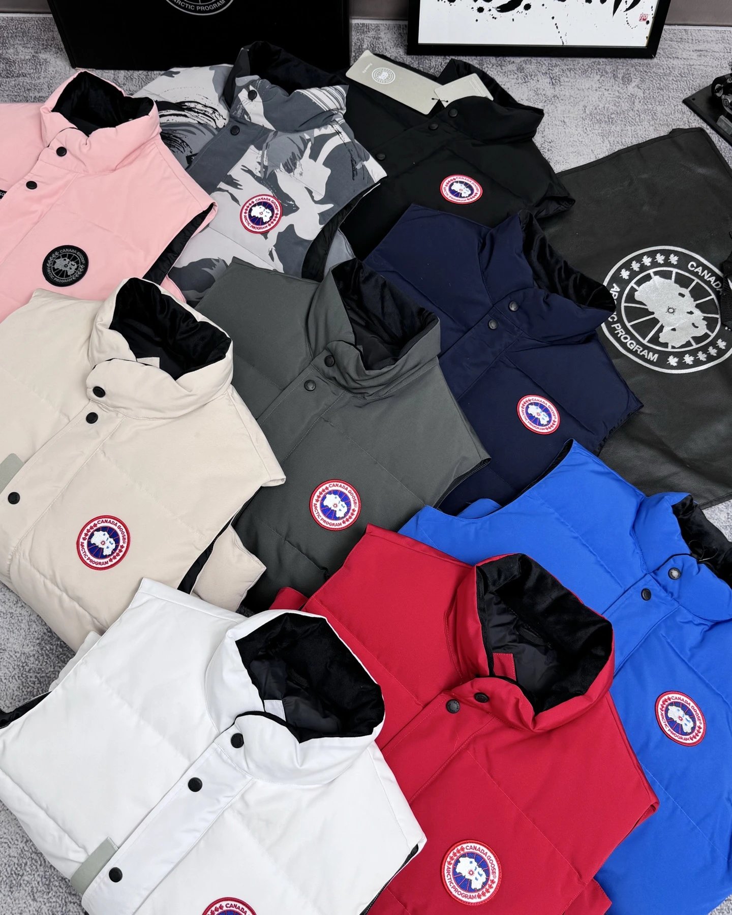Canada Goose Vest photo 3