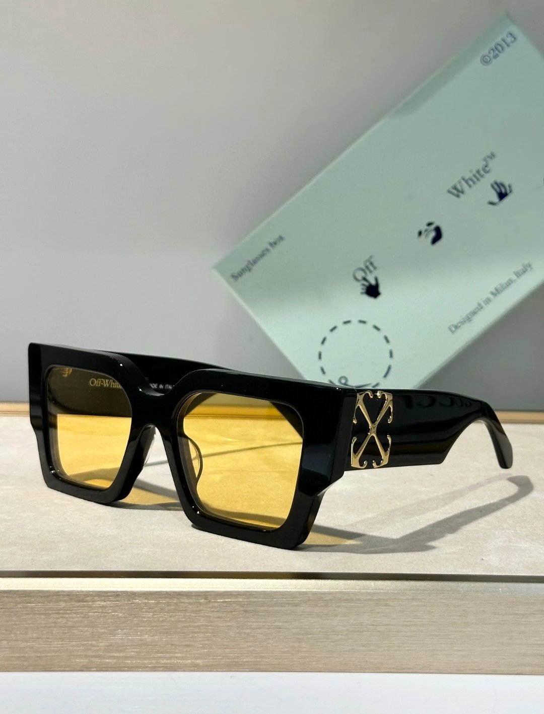 Off-White Sunglasses photo 3