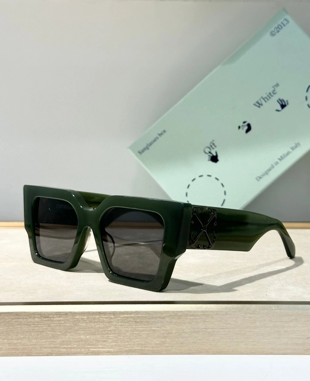 Off-White Sunglasses photo 8