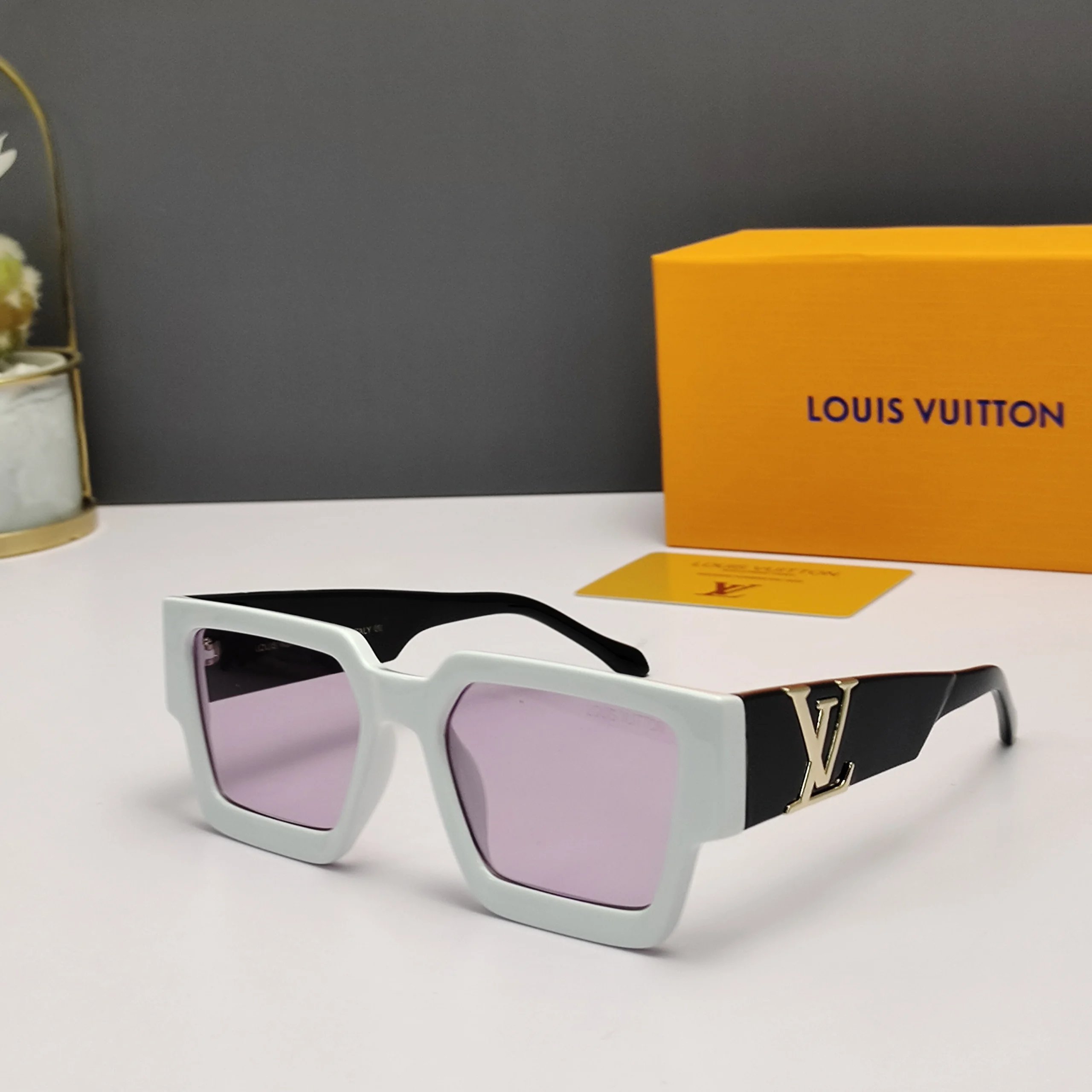 V Sunglasses photo 5