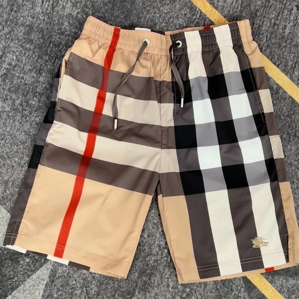 Burberry Vintage Check Swim Sh